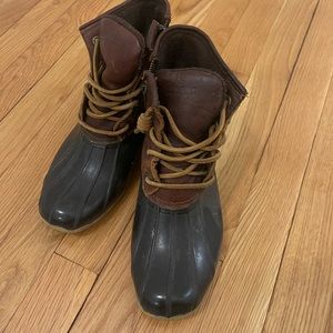 Sperry ankle winter boots